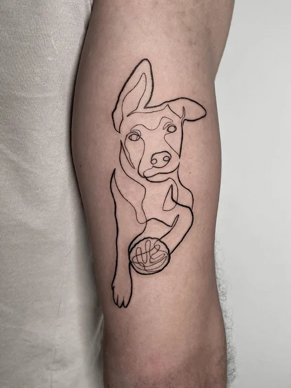 black linework tattoo auf thigh #62782 | Tätowierer inbal_tattoo