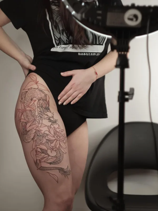 female black japanese Tatuaggio su thigh #51077 | Tatuatore Евгений 