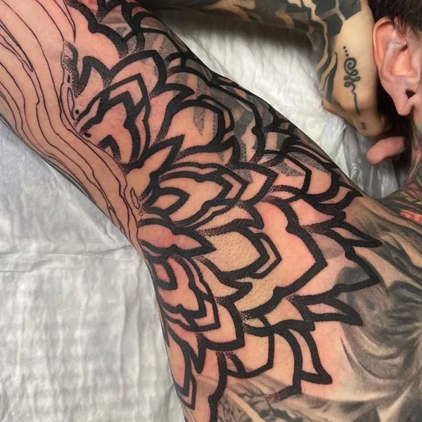 Ornamental tattoo by Fabio Pastorelli