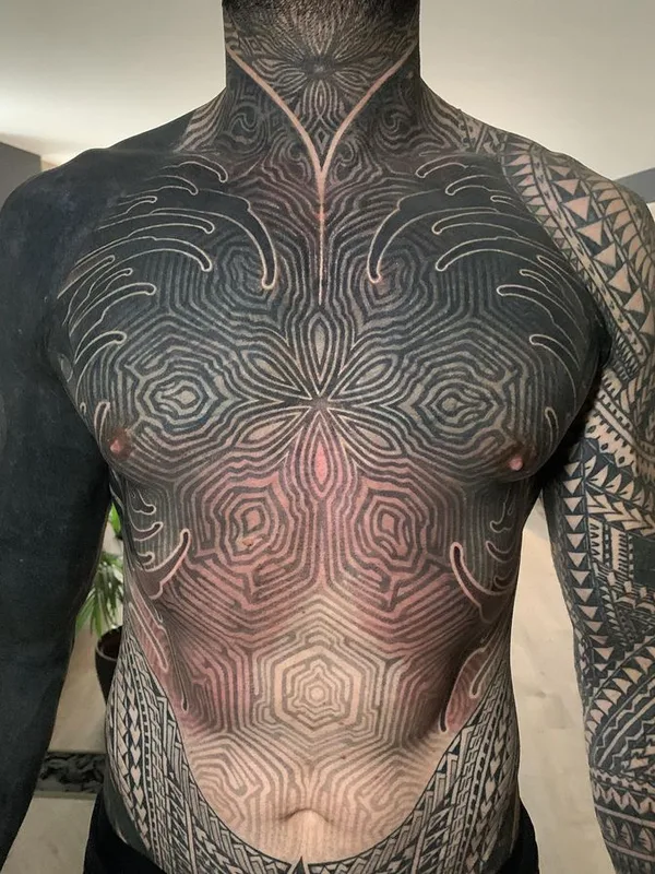 male black blackwork 타투 부위 chest #64432 | 타투이스트 Abián LaMotta