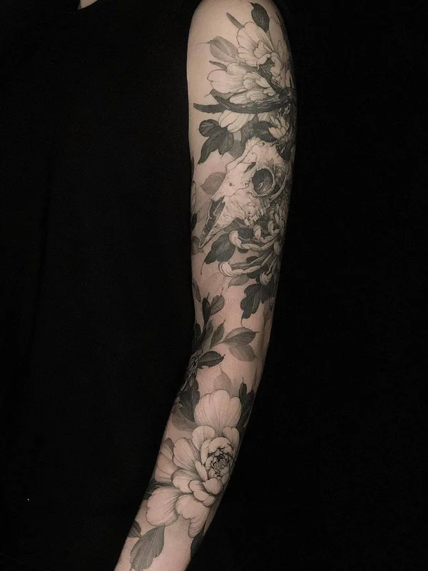 black and grey black and grey tatouage sur full sleeve #30486 | Artiste tatoueur Kubrick Ho