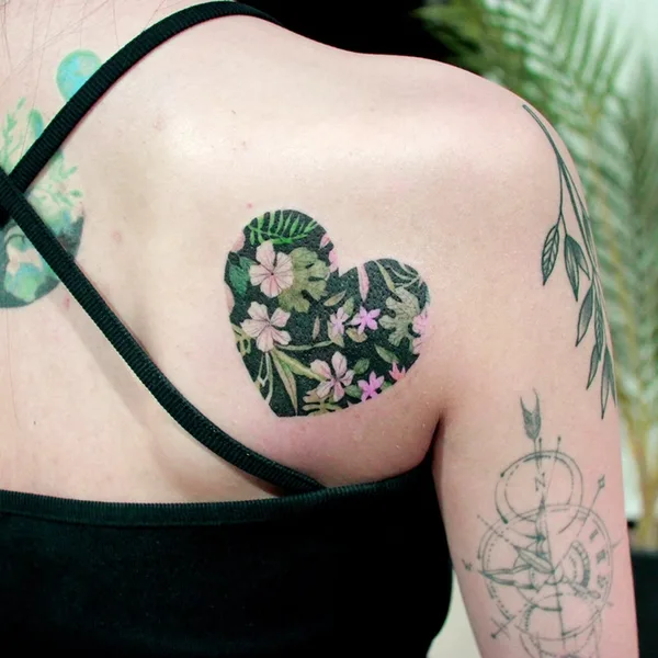 Feminine tattoo by Sodam in Seoul