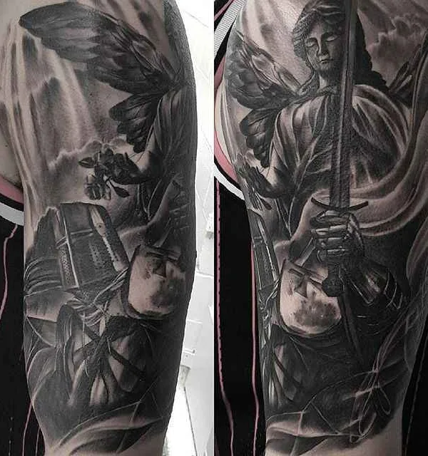 black and grey realism tatouage sur full sleeve #73 | Artiste tatoueur Karl van der Linden