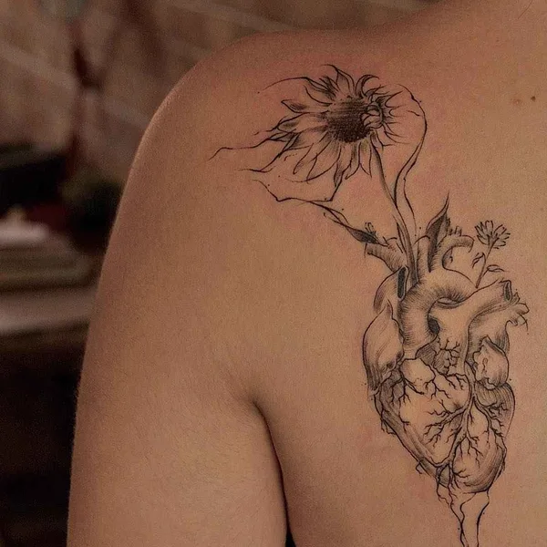 Minimalism tattoo by La Bottega dell'Arte in Goiânia
