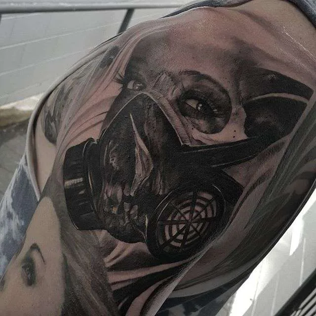 Tattoo artist Karl van der Linden - black and grey realistic tattoo