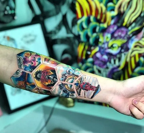 color illustrative Tatuagem em forearm #29485 | Tatuador Лейла Азизова