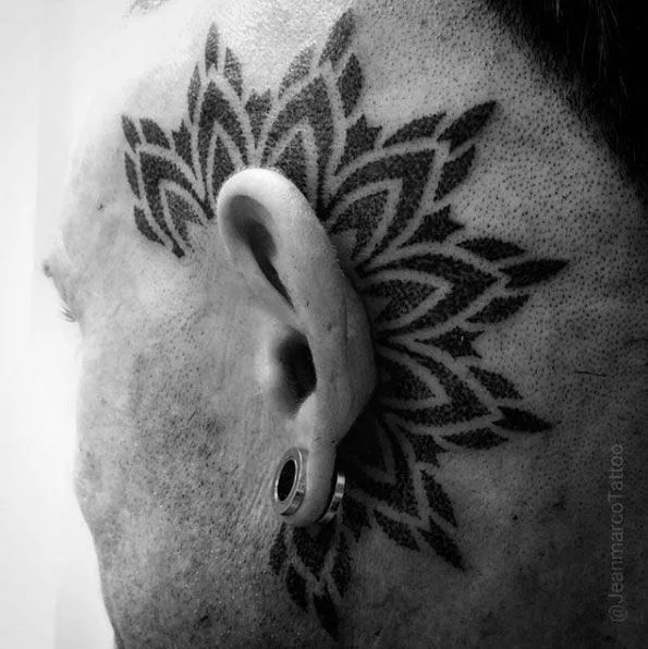 male black and grey ornamental татуировка на behind ear #35698 | Тату мастер JeanmarcoTattoo