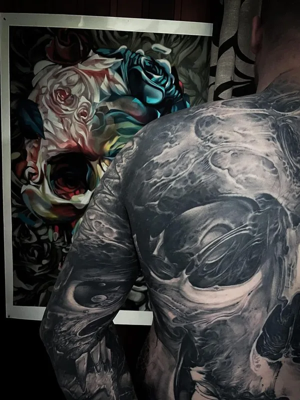 black and grey realism tatuaje en full back #66488 | Tatuador Piotr Polak