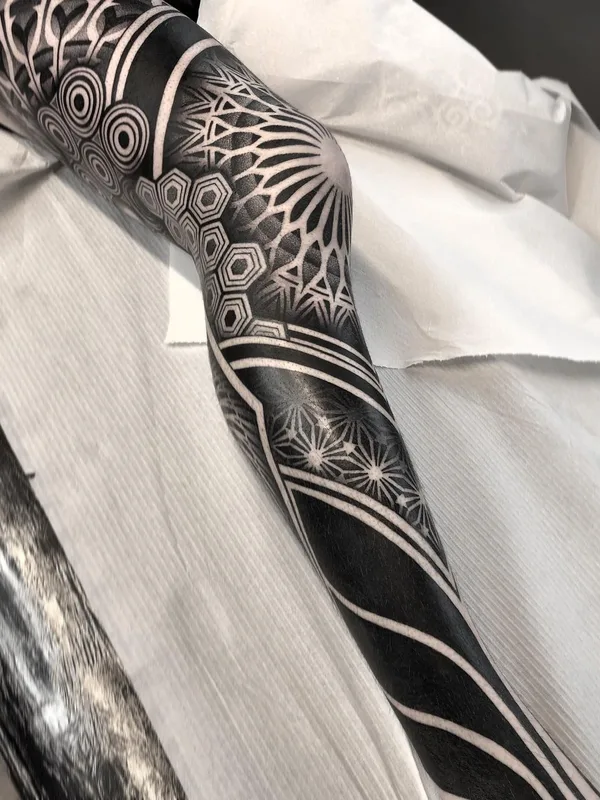 black blackwork tattoo on full leg #55564 | Tattoo Artist Raimundo Ramírez