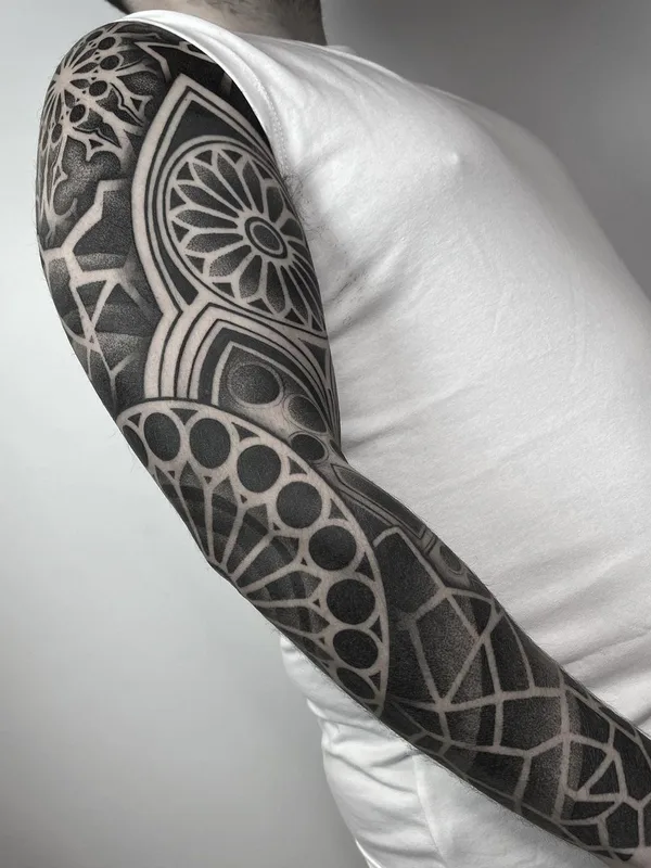 black and grey geometric tattoo on full sleeve #55557 | Tattoo Artist Raimundo Ramírez