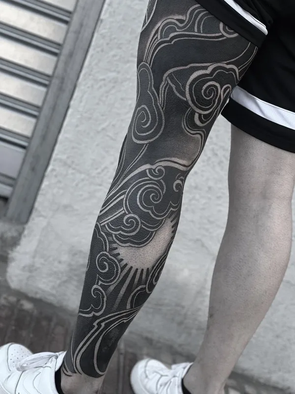 black blackwork tattoo on full leg #55558 | Tattoo Artist Raimundo Ramírez