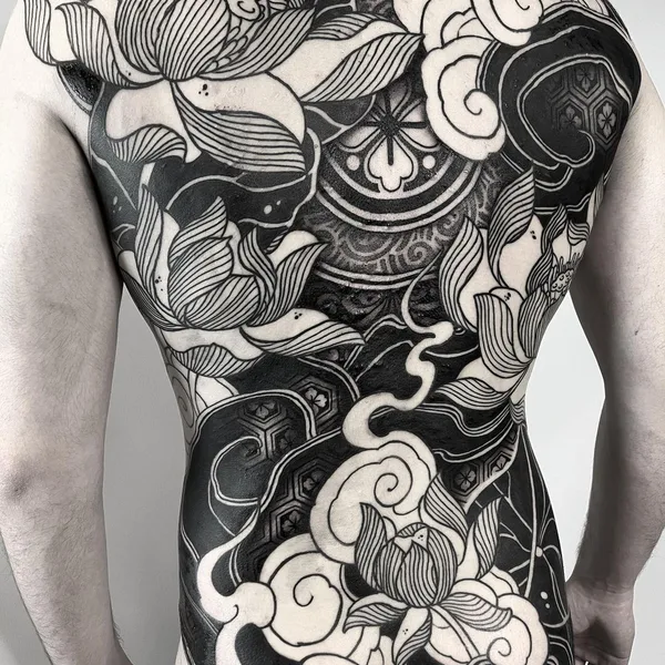 Ornamental tattoo by Raimundo Ramírez in Blanes