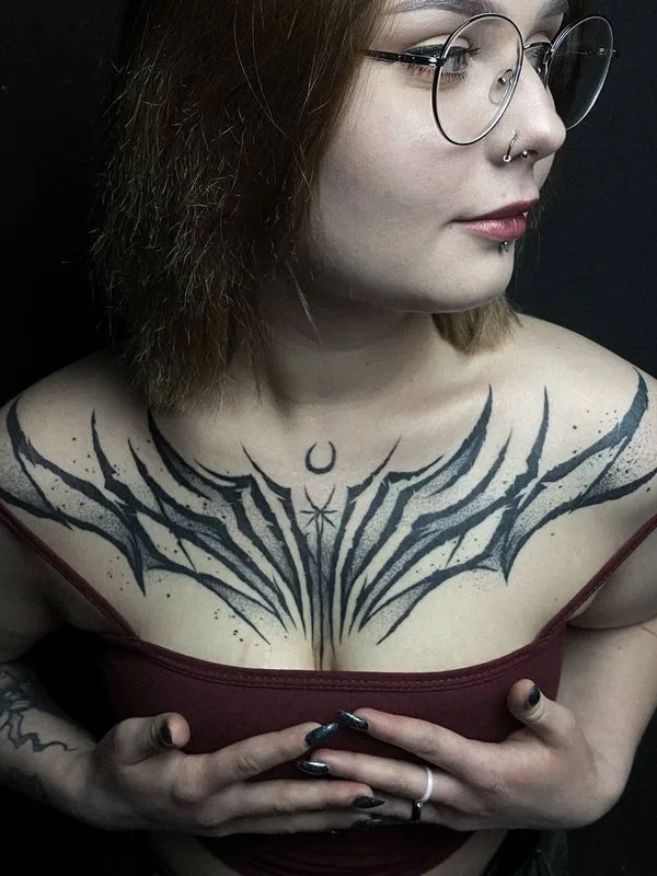 female black blackwork татуировка на chest #71182 | Тату мастер ART CHE 