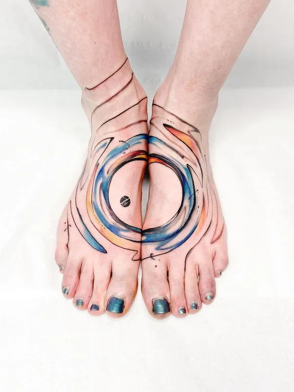 Abstract tattoo by Ivoire Noir in Marseille