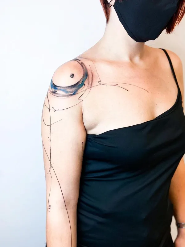 Abstract tattoo by Ivoire Noir in Marseille