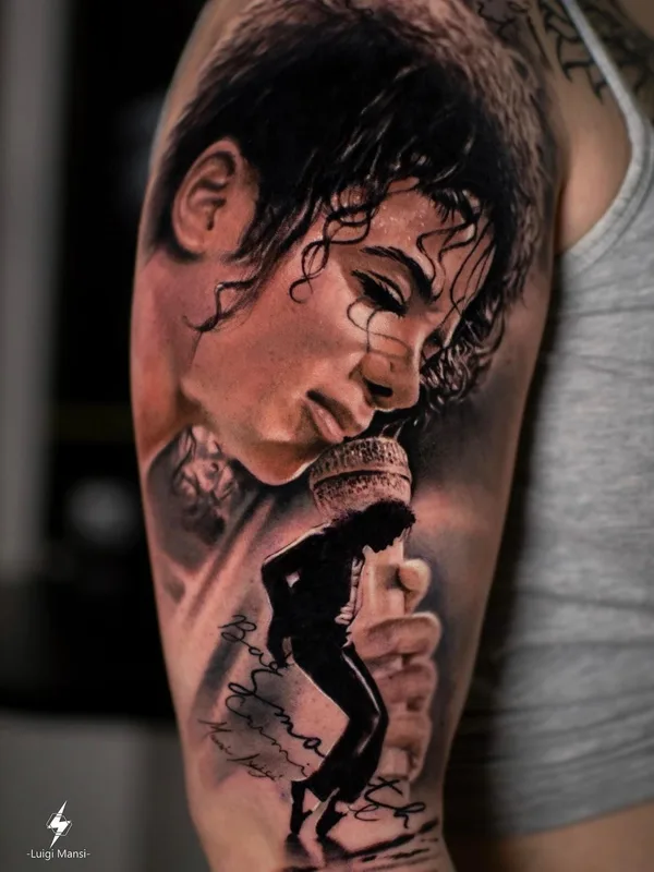 black and grey photorealism татуировка на upper arm #41424 | Тату мастер Luigi Mansi