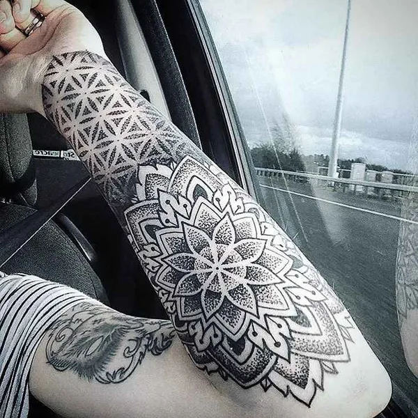 Дотворк tattoo by Chris Bint in Southend-on-Sea