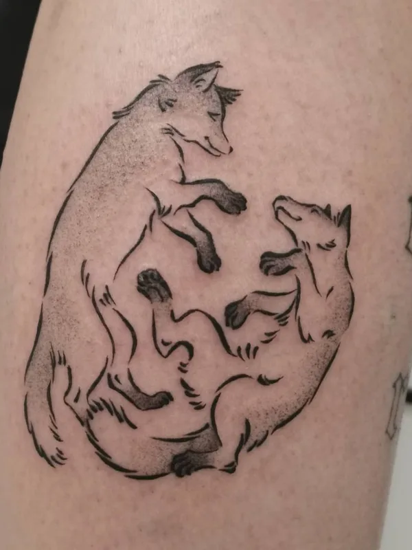 black and grey linework tattoo on thigh #45689 | Tattoo Artist Eva Rose