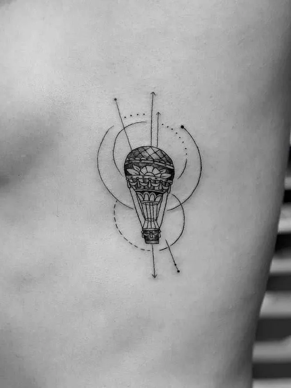black and grey linework татуировка на ribcage #1074 | Тату мастер Rob Green