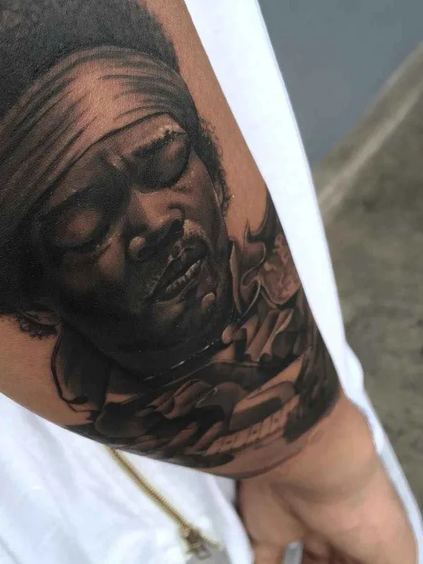 black and grey realism татуировка на forearm #1143 | Тату мастер Gabriel Gonzalez