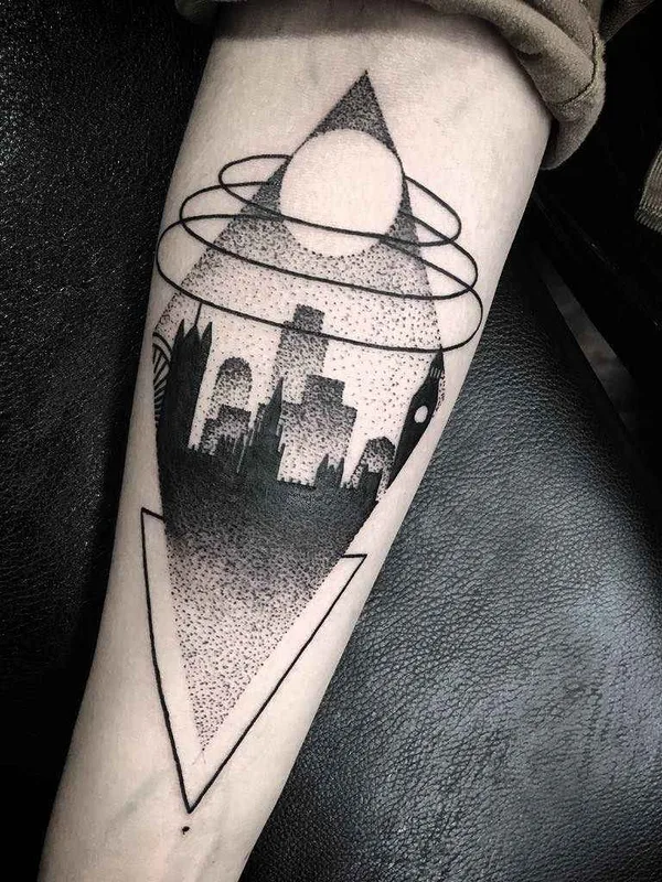 black geometric татуировка на forearm #4416 | Тату мастер Chris Bint