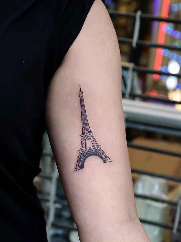 female black and grey fineline татуировка на forearm #1075 | Тату мастер Rob Green