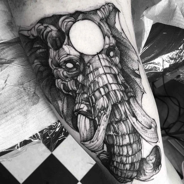 Dotwork tattoo by Fredao Oliveira in Belo Horizonte