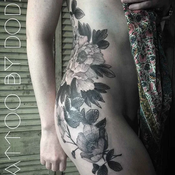 Dotwork tattoo by Dodie in Lyon