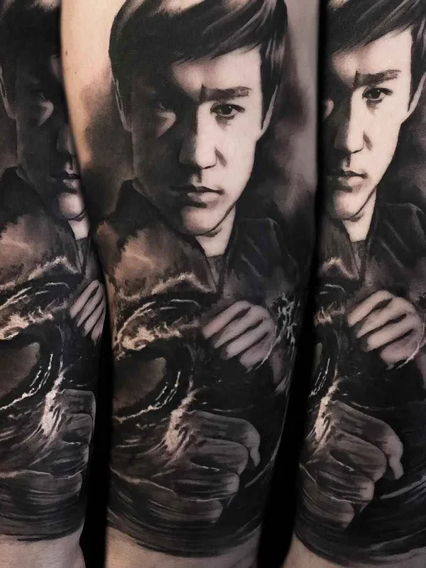 black and grey realism tattoo auf forearm #1583 | Tätowierer Massi Novecento
