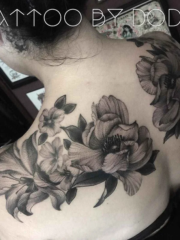 Dotwork tattoo by Dodie in Lyon