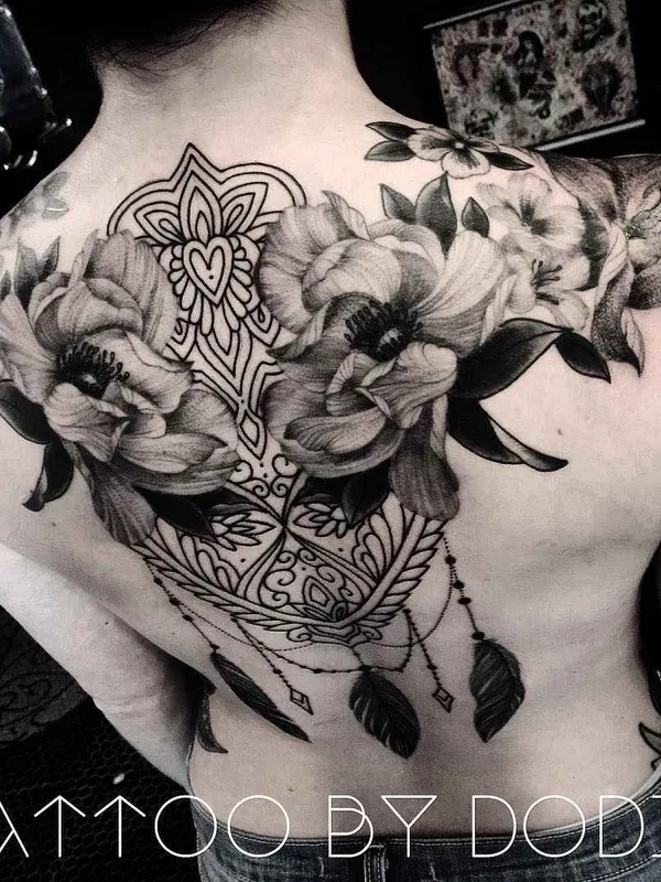 Dotwork tattoo by Dodie in Lyon