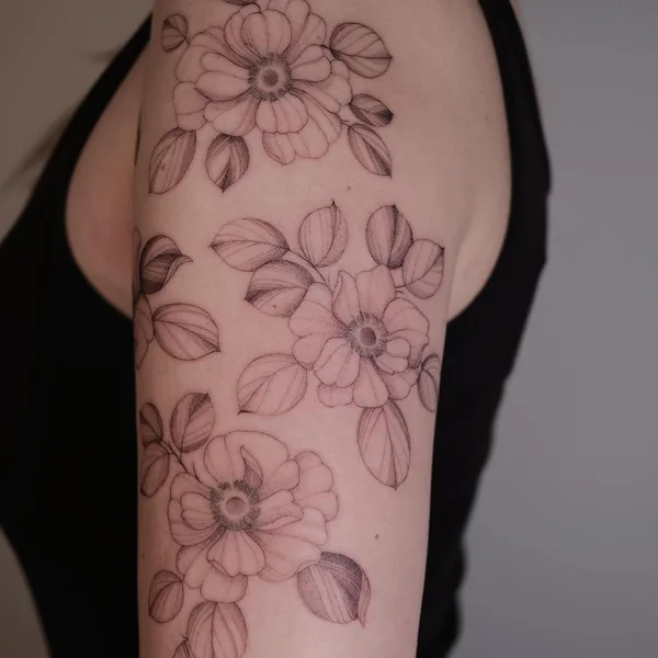 Feminine tattoo by Irina Kondrashova in Okres Praha