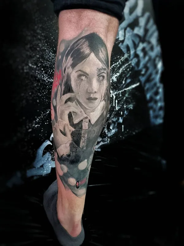 female black and grey realism Tatuagem em calf #51202 | Tatuador Александр Минин