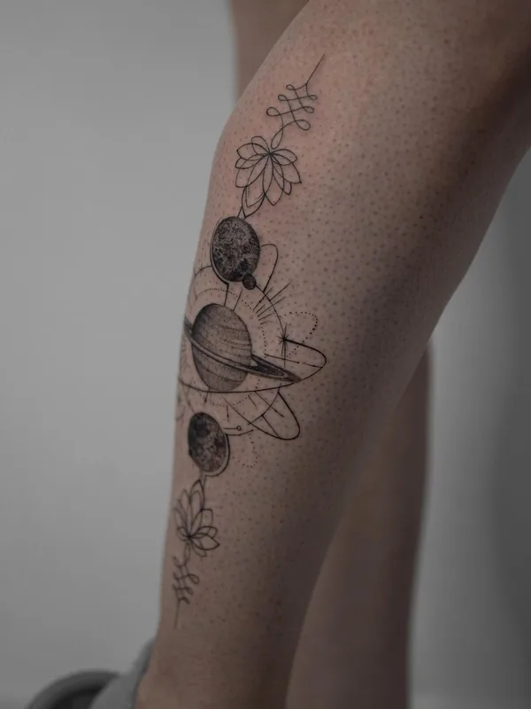 black and grey linework 纹身 在 calf #51215 | 纹身师 Татьяна @tainatattooing