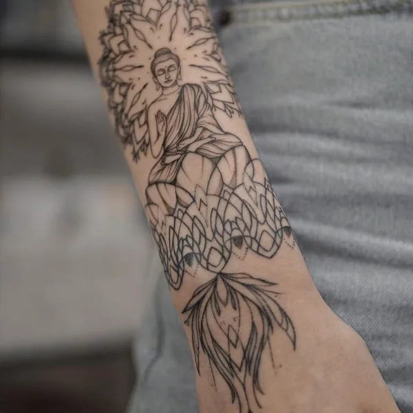 Graphic tattoo by Татьяна @tainatattooing in Красноярск