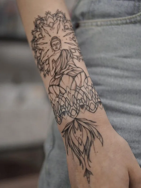 black linework 纹身 在 forearm #51212 | 纹身师 Татьяна @tainatattooing