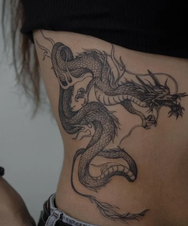 female black sketch 纹身 在 side #51219 | 纹身师 Татьяна @tainatattooing