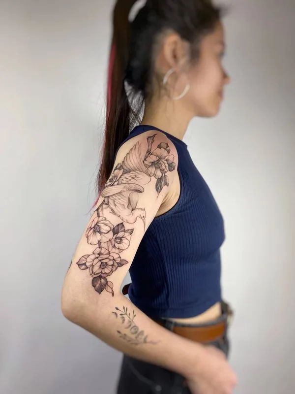 female black and grey fineline татуировка на full sleeve #64488 | Тату мастер Anna Lazareva