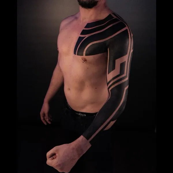 Ornamental tattoo by Nazareno Tubaro in Buenos Aires