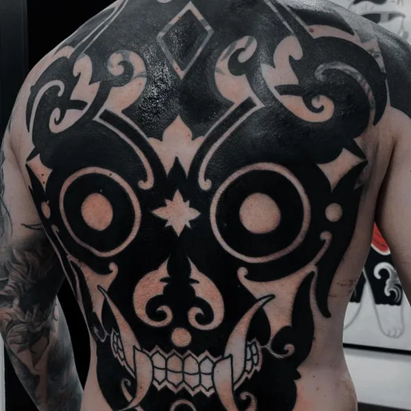 Ornamental tattoo by Nazareno Tubaro in Buenos Aires
