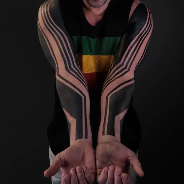 Ornamental tattoo by Nazareno Tubaro in Buenos Aires