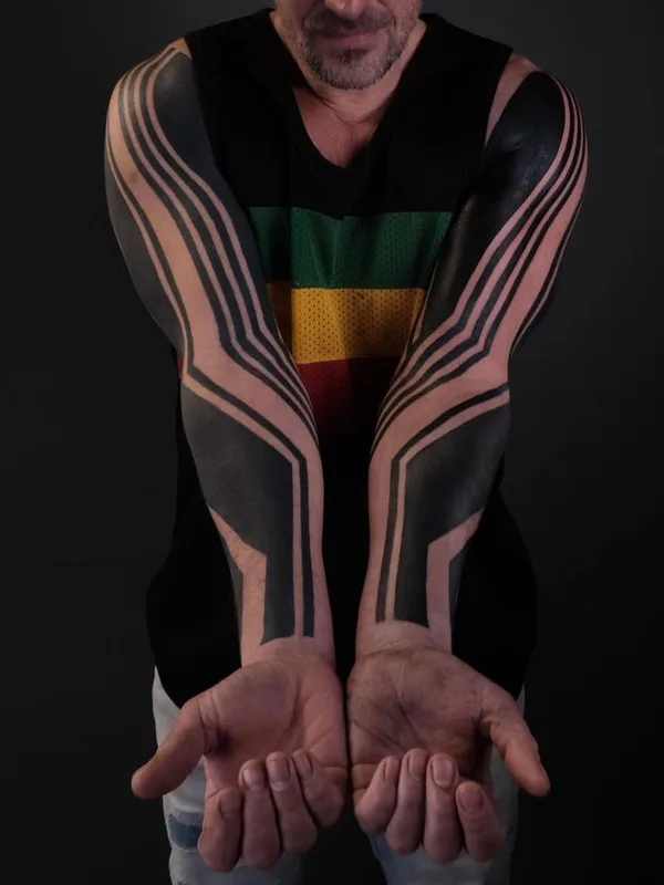 male black blackwork tatouage sur full sleeve #64502 | Artiste tatoueur Nazareno Tubaro