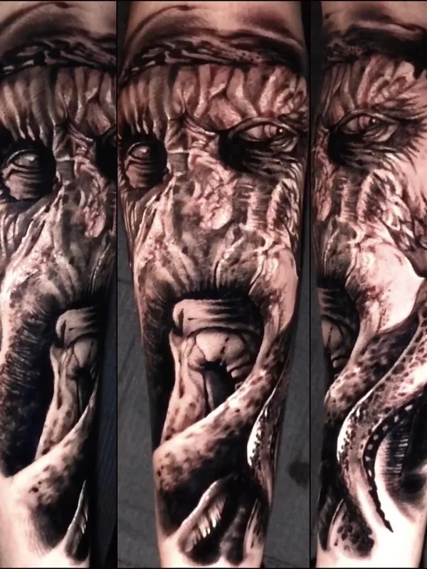 black and grey realism Tatuagem em forearm #66772 | Tatuador Kris King