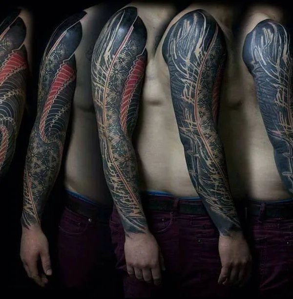 male black and grey blackwork tatuaje en full sleeve #26687 | Tatuador Yonah Krank