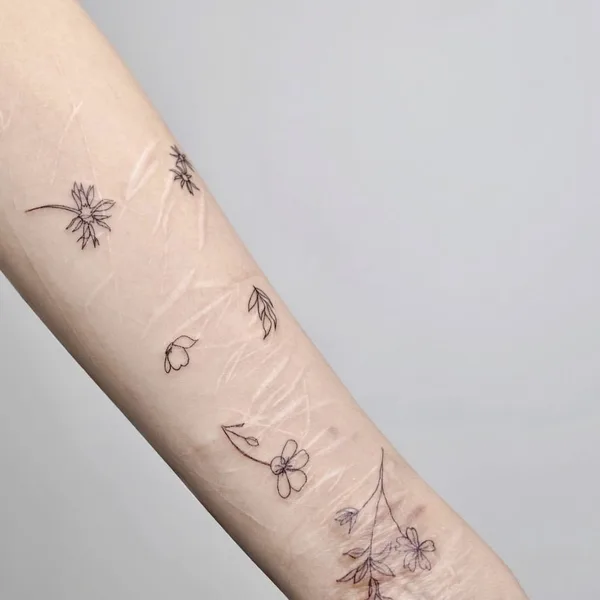 Minimalism tattoo by Joo Joo in Seoul