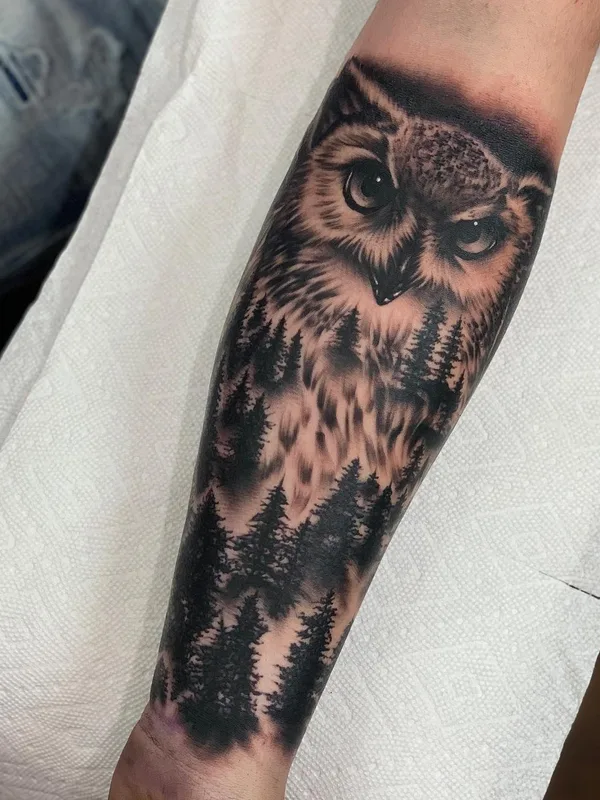 black and grey realism tatouage sur forearm #56904 | Artiste tatoueur Jesse Perez