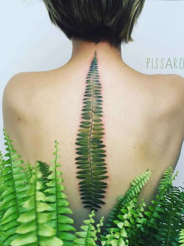 female color watercolor, botanic Tatuaggio su back #1520 | Tatuatore Pis Saro