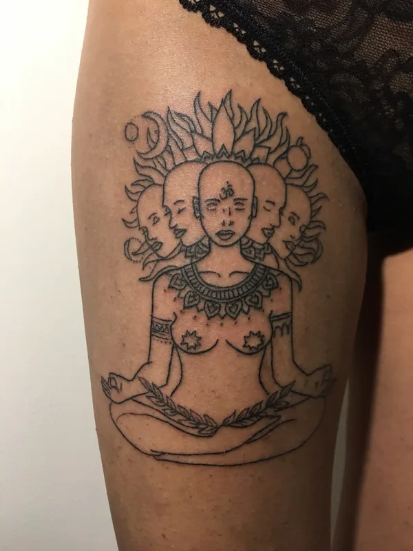 female black linework татуировка на thigh #58918 | Тату мастер Dzen.tattooo