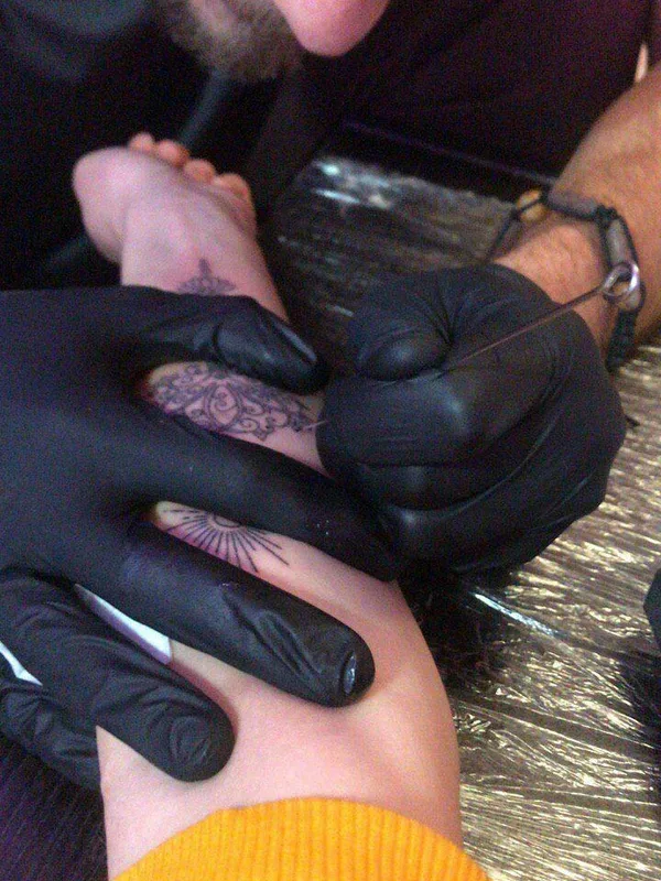 black linework татуировка на forearm #58925 | Тату мастер Dzen.tattooo