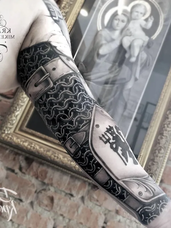 black and grey black and grey Tatuaggio su forearm #60520 | Tatuatore Красное Микеланджело